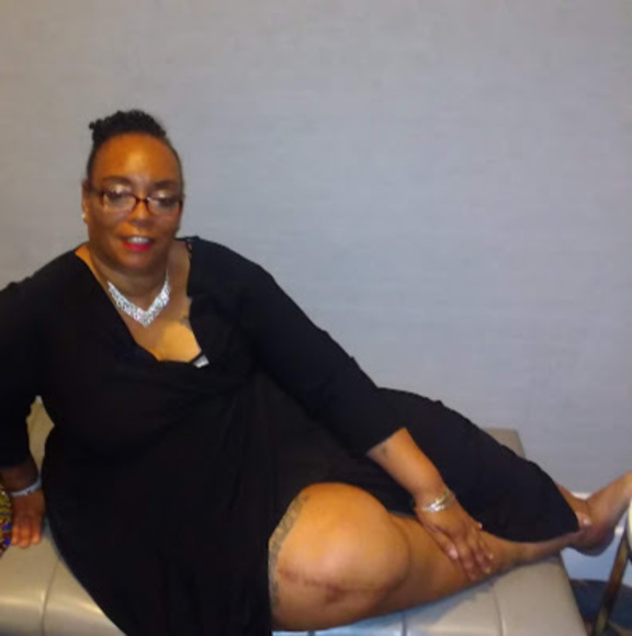 Meet your Posher, Angela - Picture 1 of 1